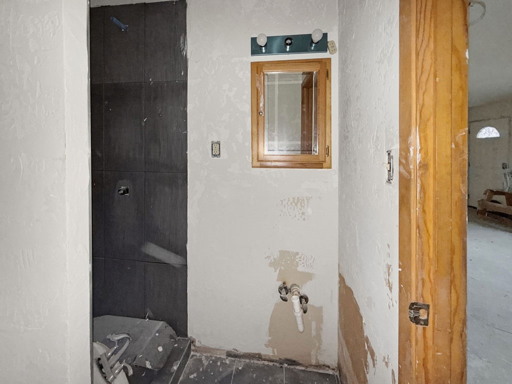 2247 W Sherman Street