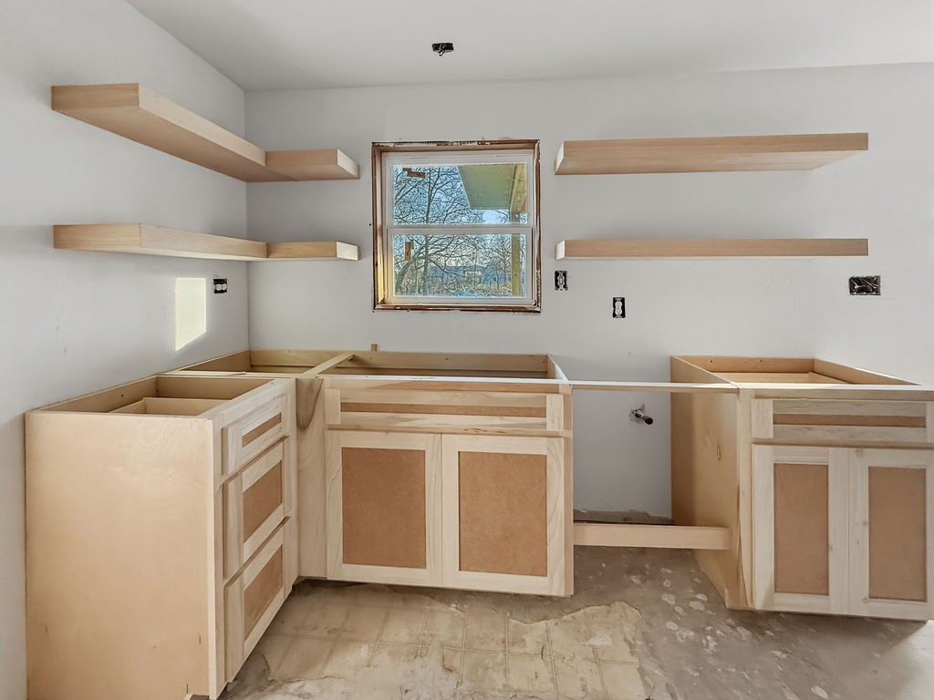 2247 W Sherman Street