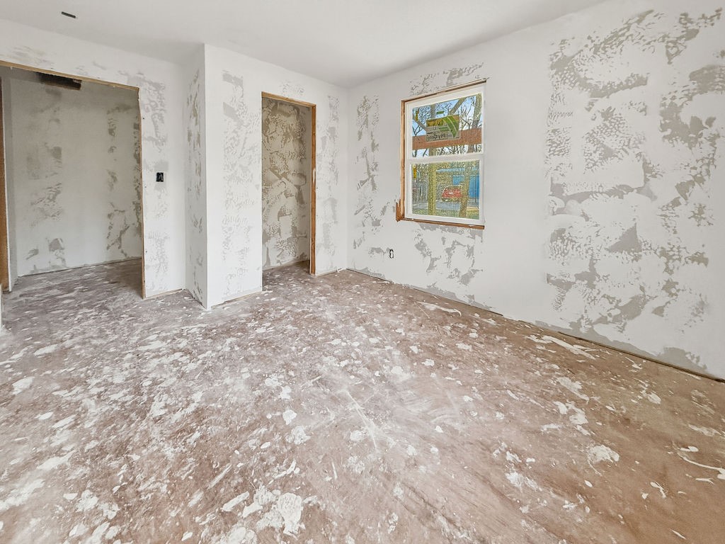 2247 W Sherman Street