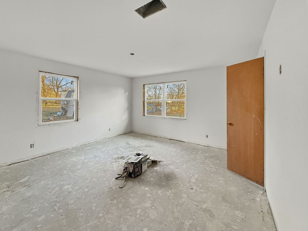 2247 W Sherman Street