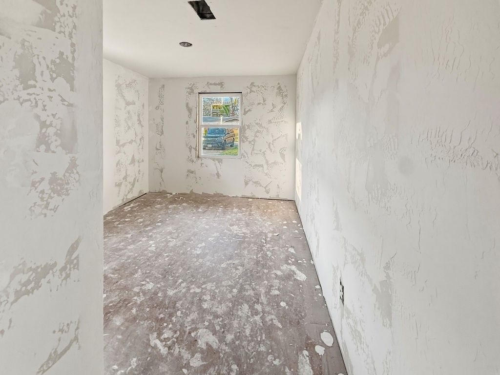 2247 W Sherman Street