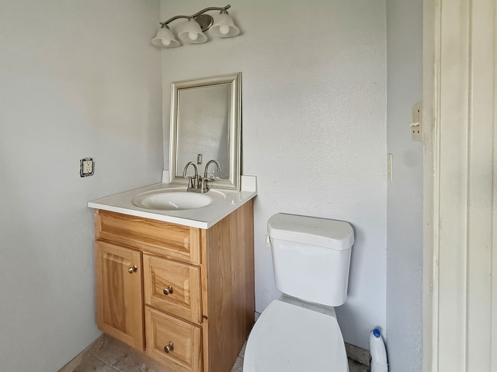 2247 W Sherman Street