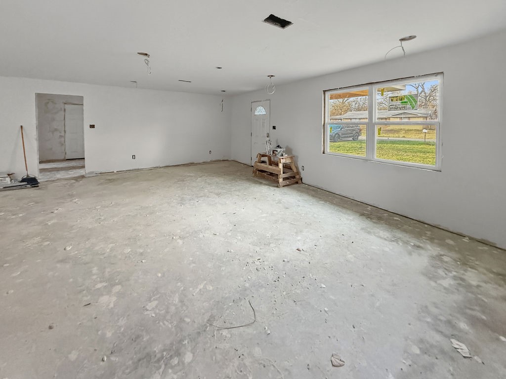 2247 W Sherman Street