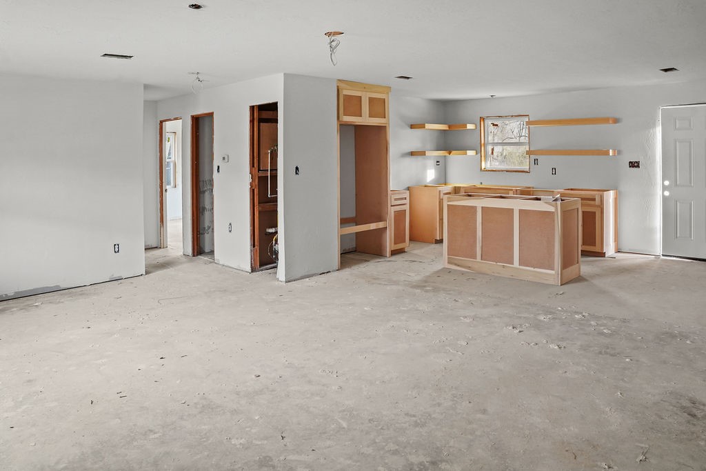 2247 W Sherman Street