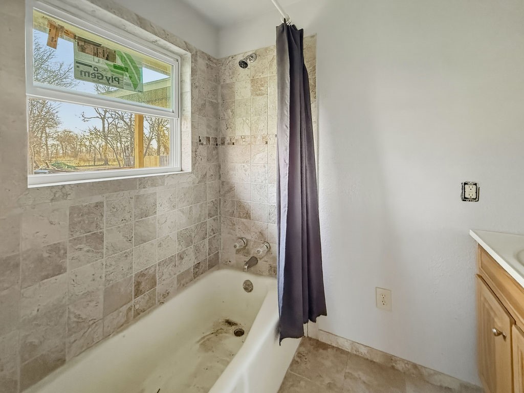 2247 W Sherman Street