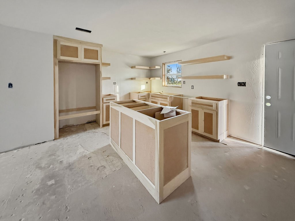 2247 W Sherman Street