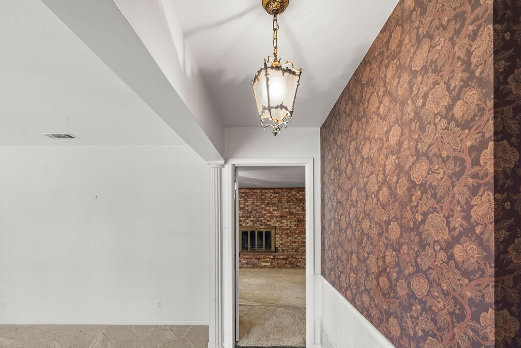 2823 Birchwood Lane