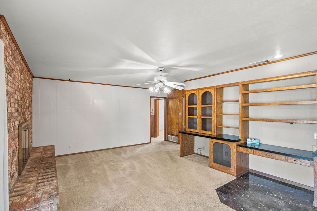 2823 Birchwood Lane