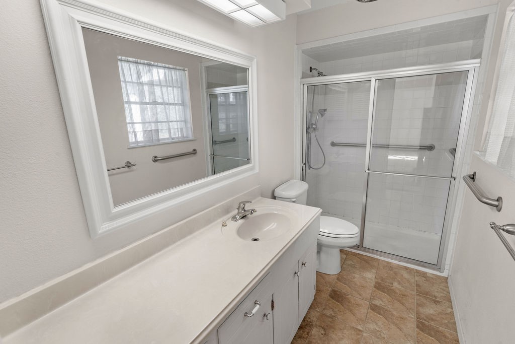 2823 Birchwood Lane