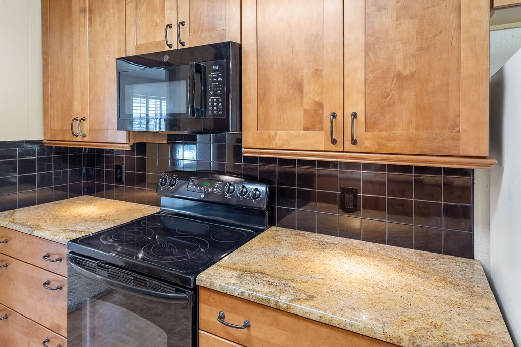 2823 Birchwood Lane