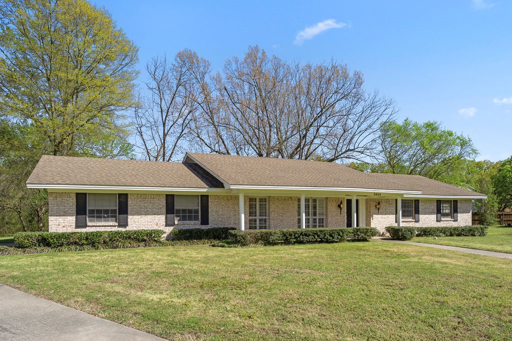 2823 Birchwood Lane