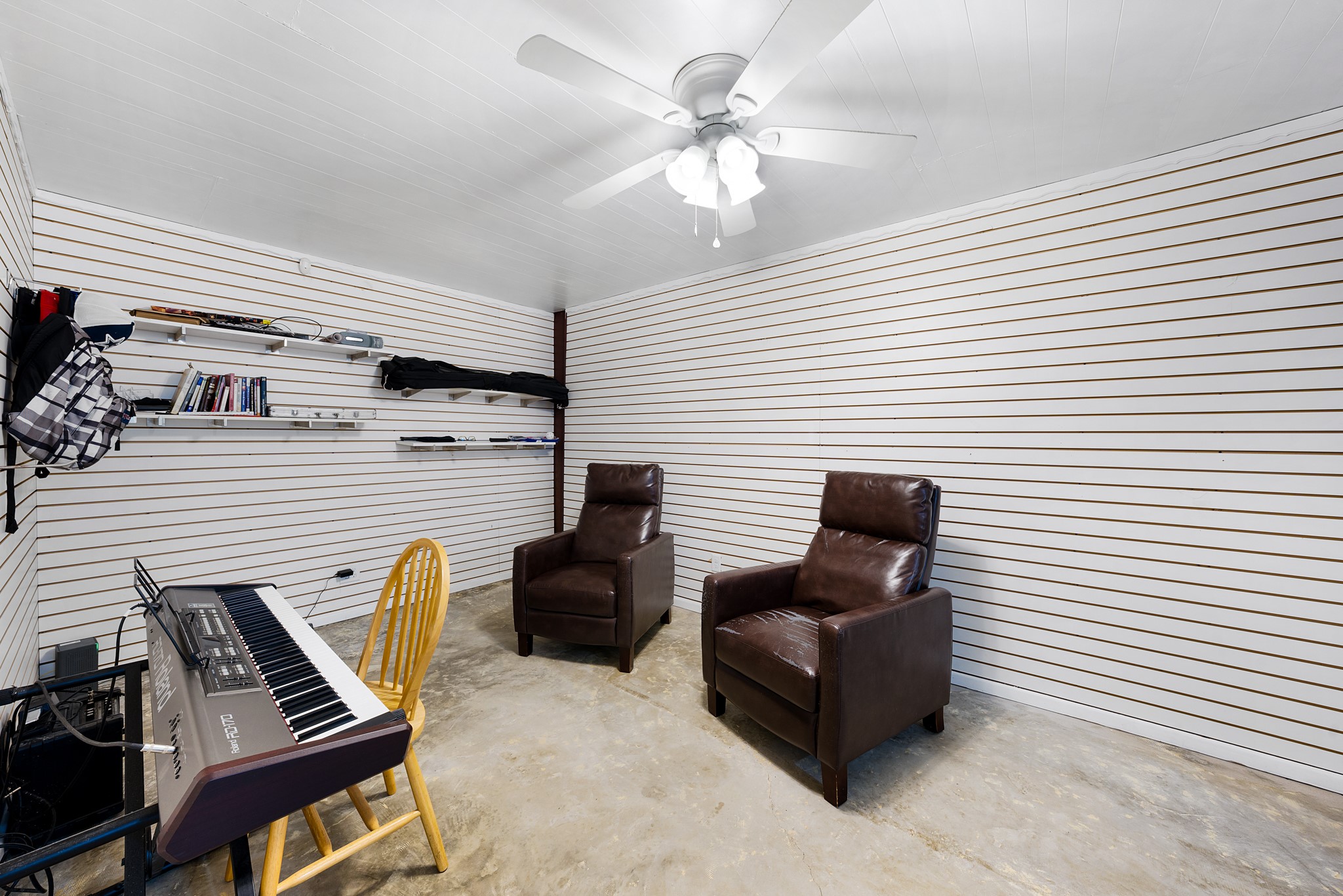 8050 W Interstate Highway 30