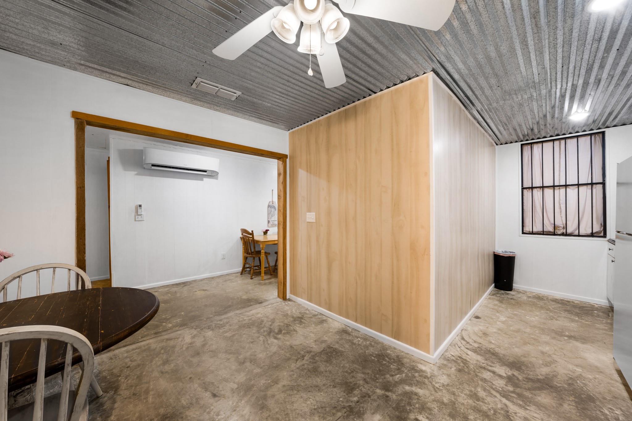 8050 W Interstate Highway 30