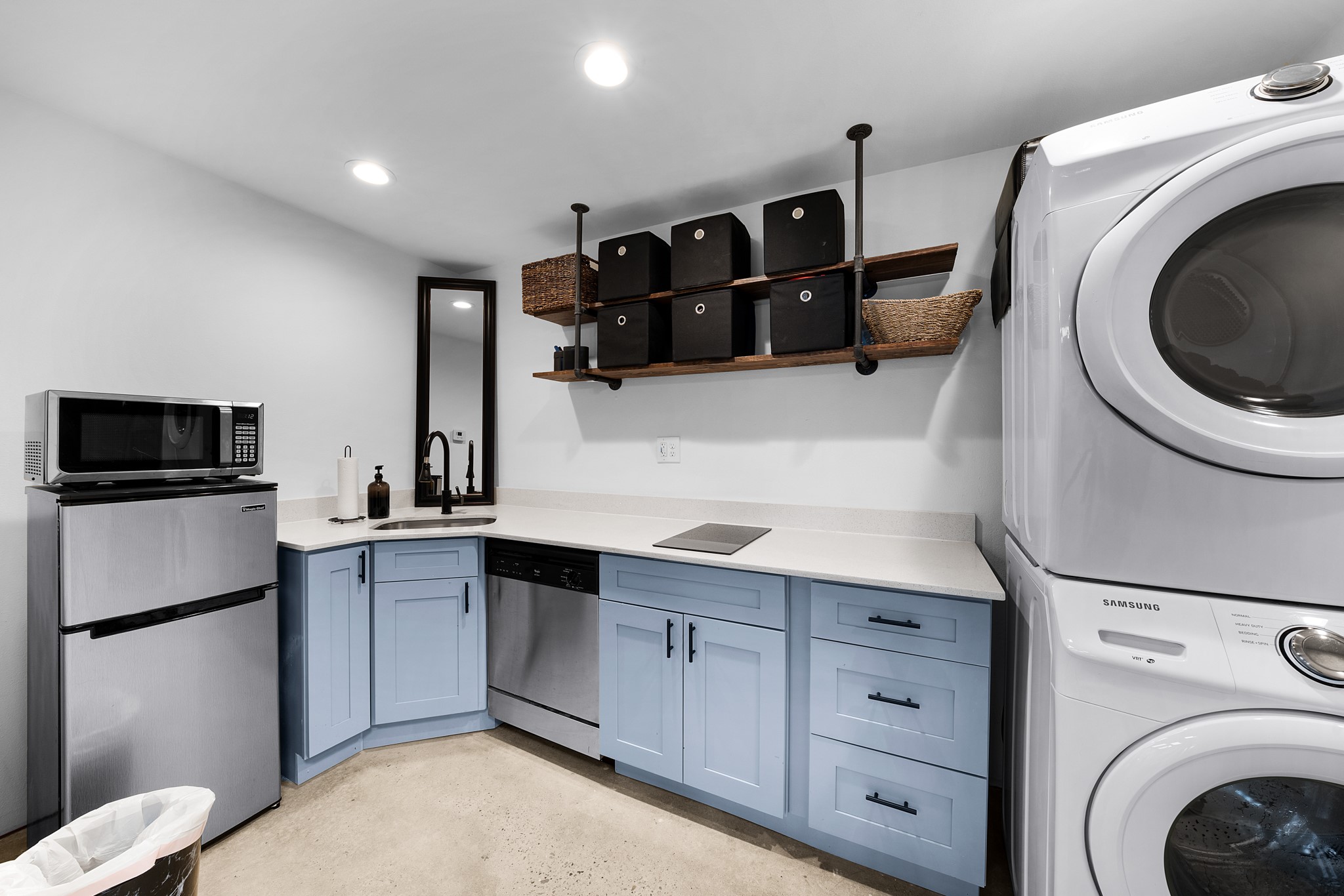 8050 W Interstate Highway 30