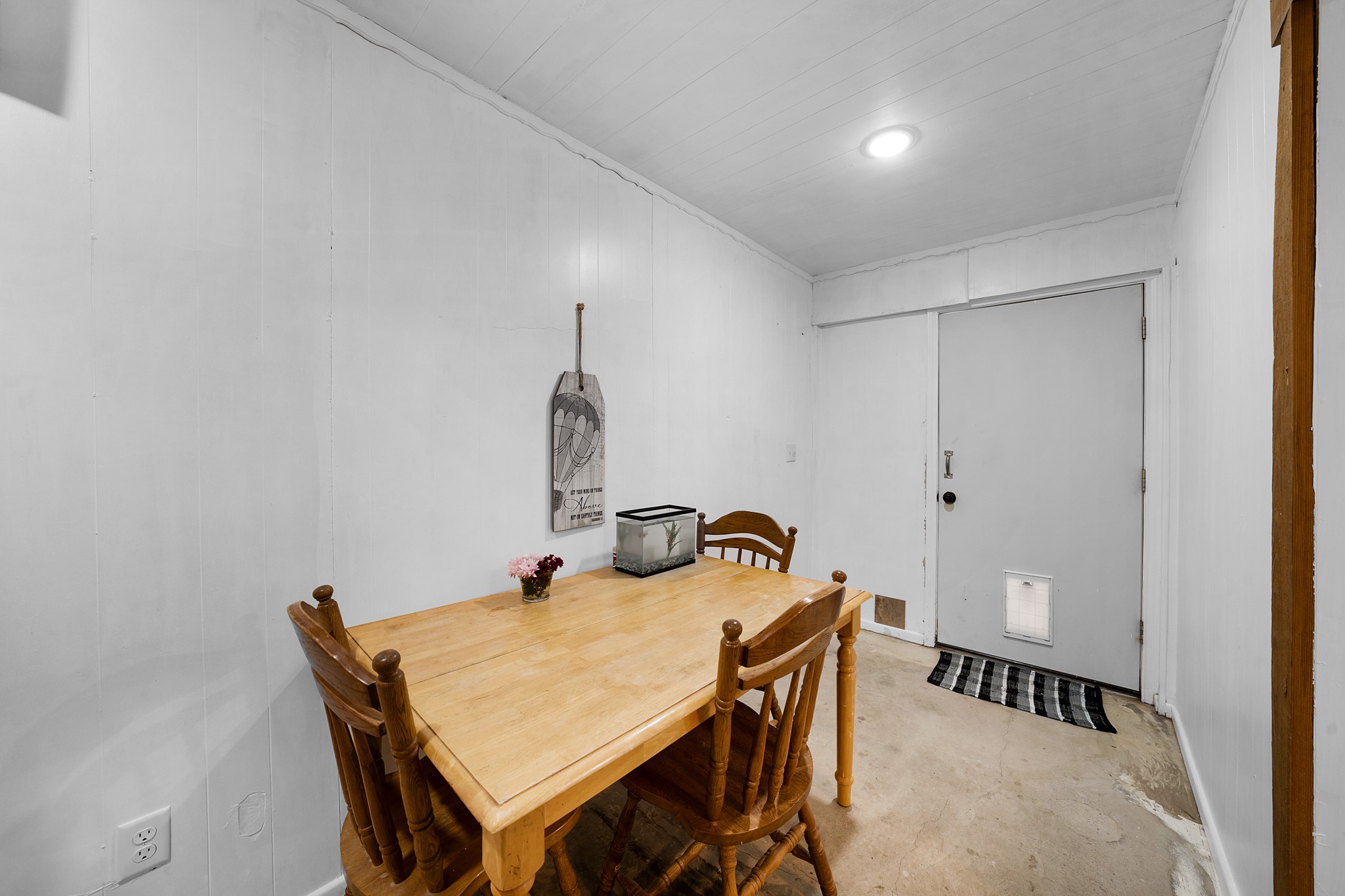 8050 W Interstate Highway 30