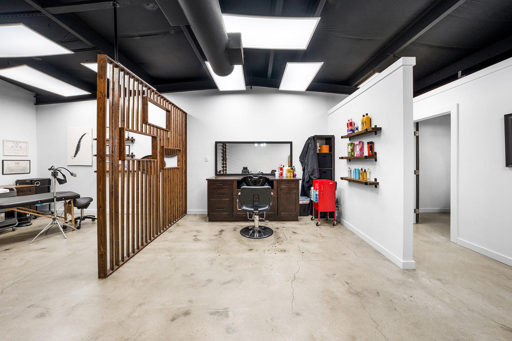 8050 W Interstate Highway 30