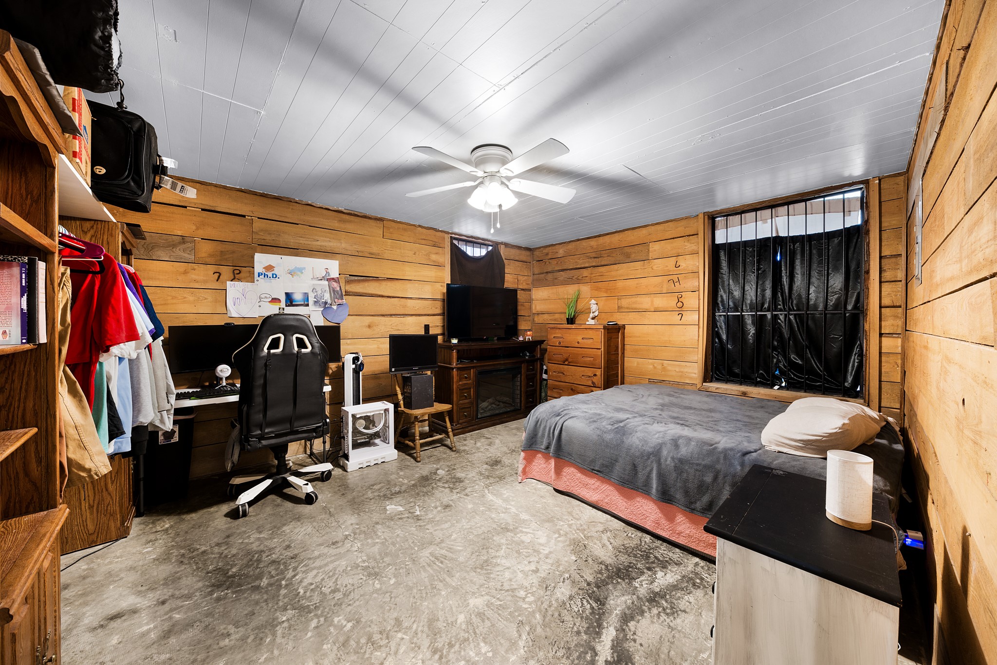 8050 W Interstate Highway 30