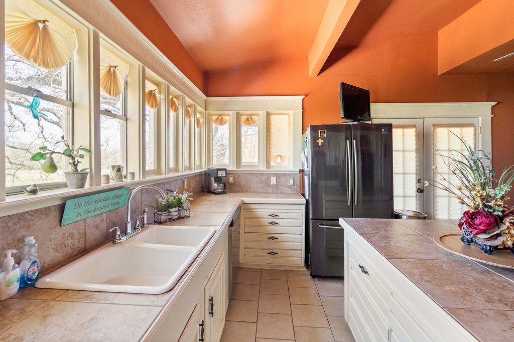 12886 Texas Highway 19 N