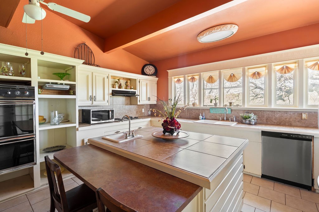 12886 Texas Highway 19 N