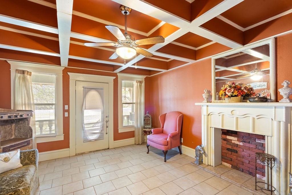 12886 Texas Highway 19 N