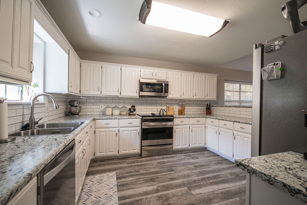 328 Hollie Circle