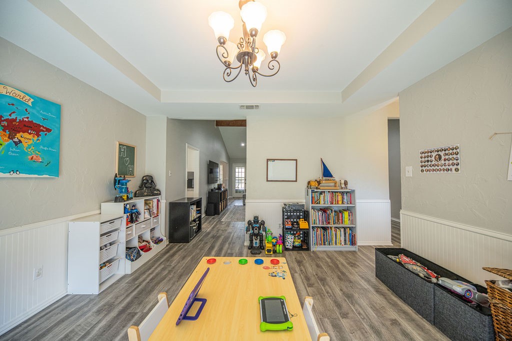 328 Hollie Circle