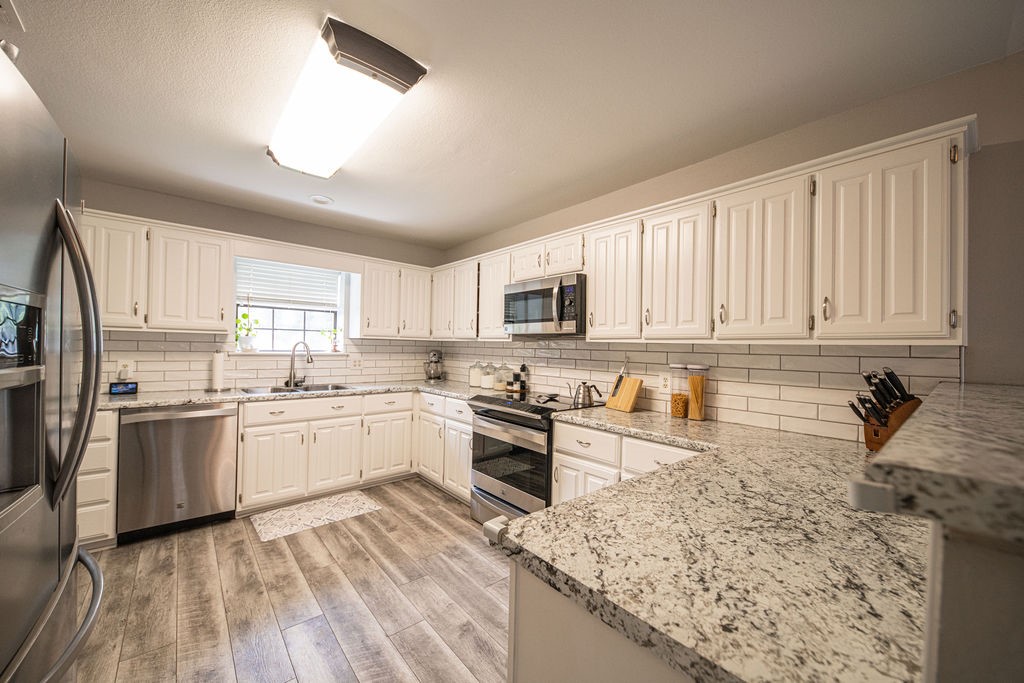 328 Hollie Circle