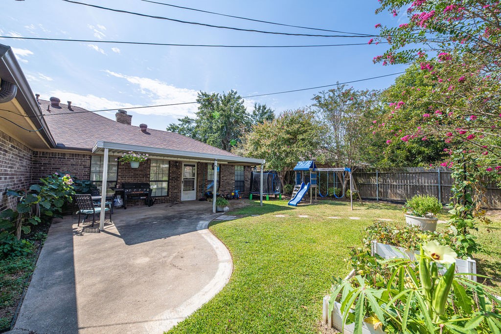 328 Hollie Circle