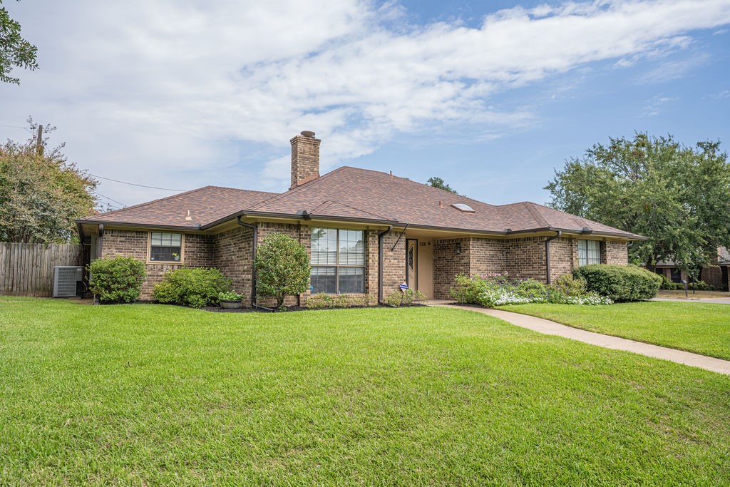 328 Hollie Circle