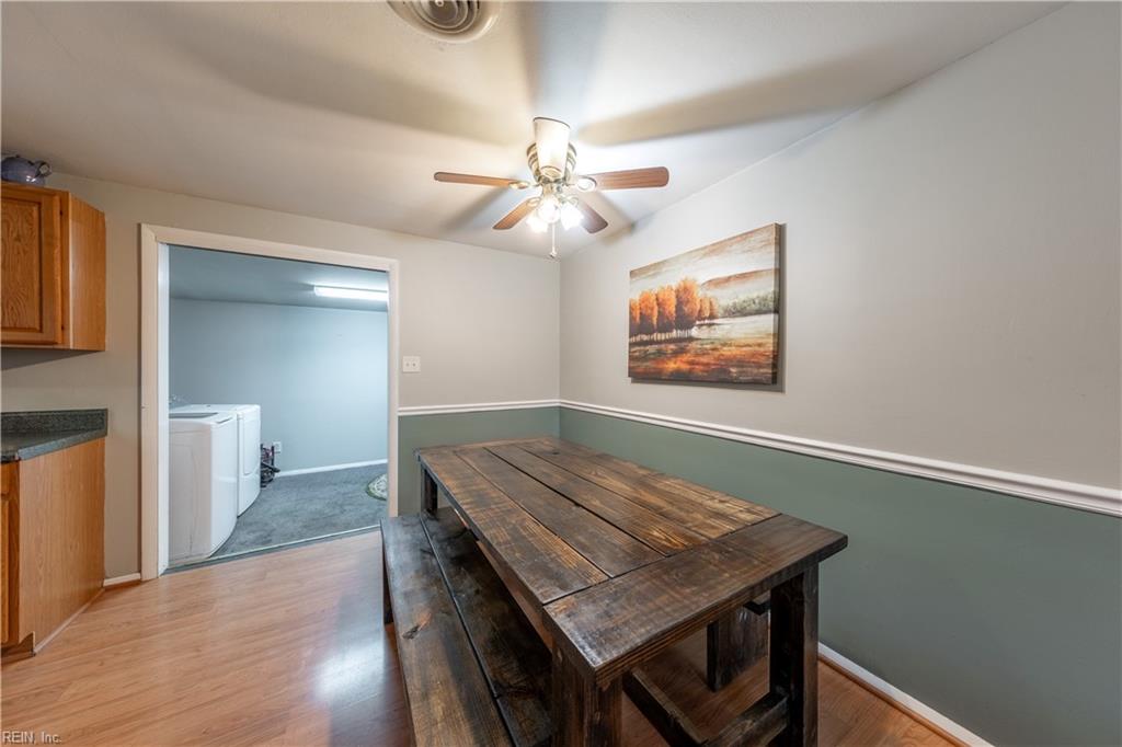 1429 Seward DR
