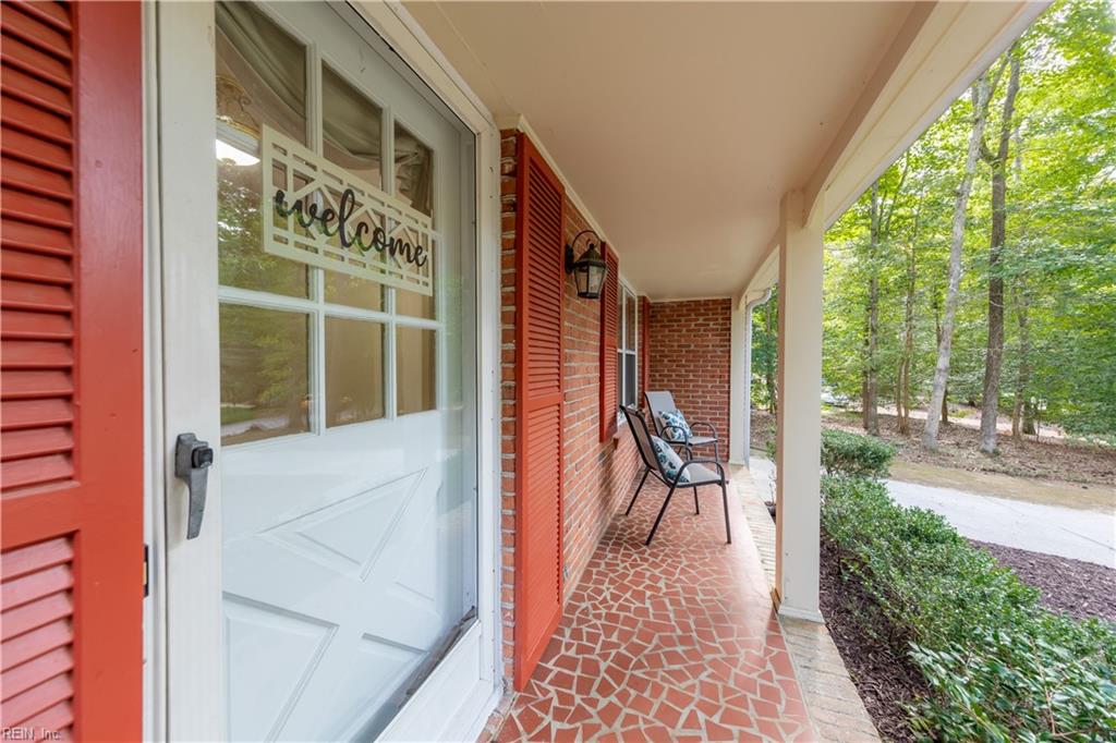 206 Kingswood DR