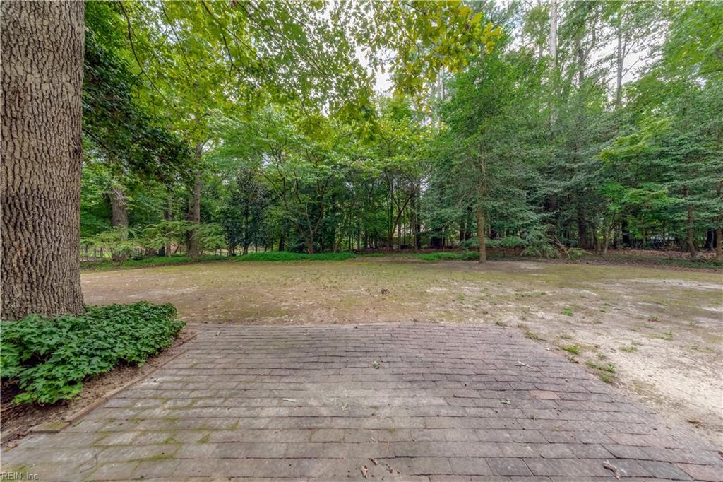 206 Kingswood DR