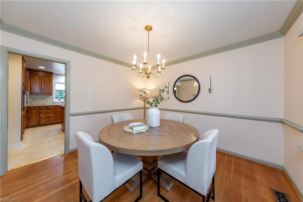 206 Kingswood DR