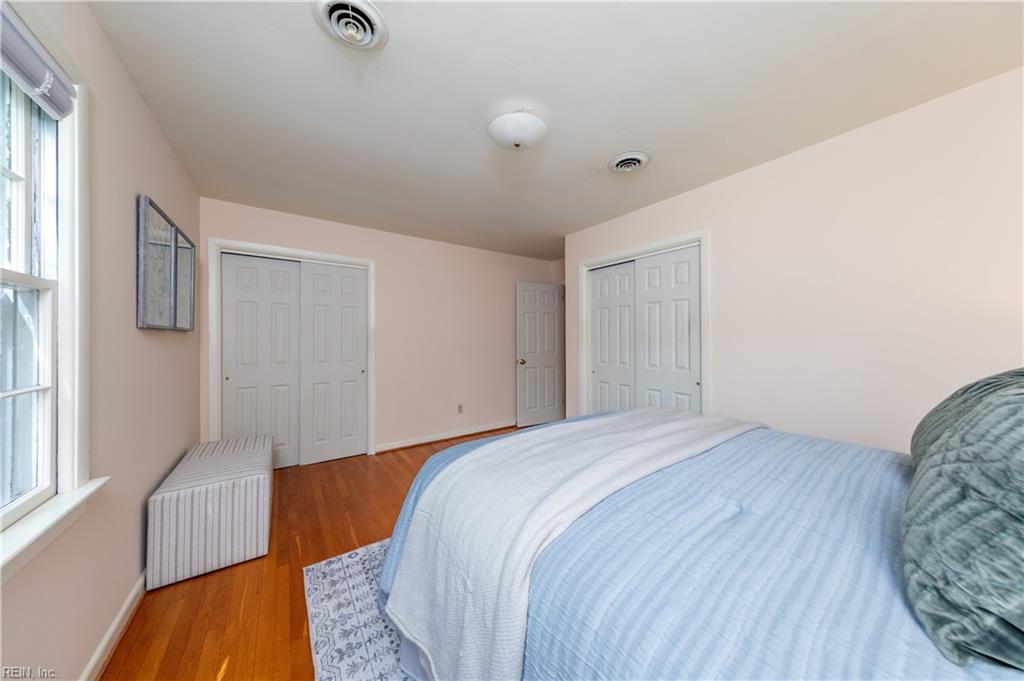 206 Kingswood DR
