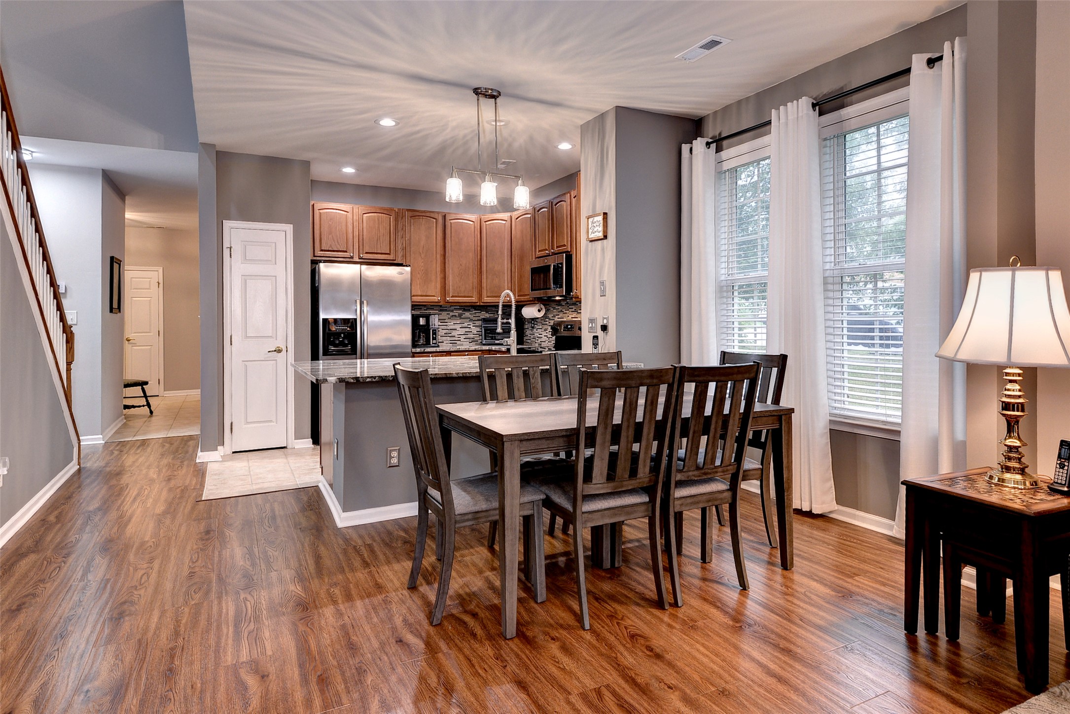 4301 Sprucemont