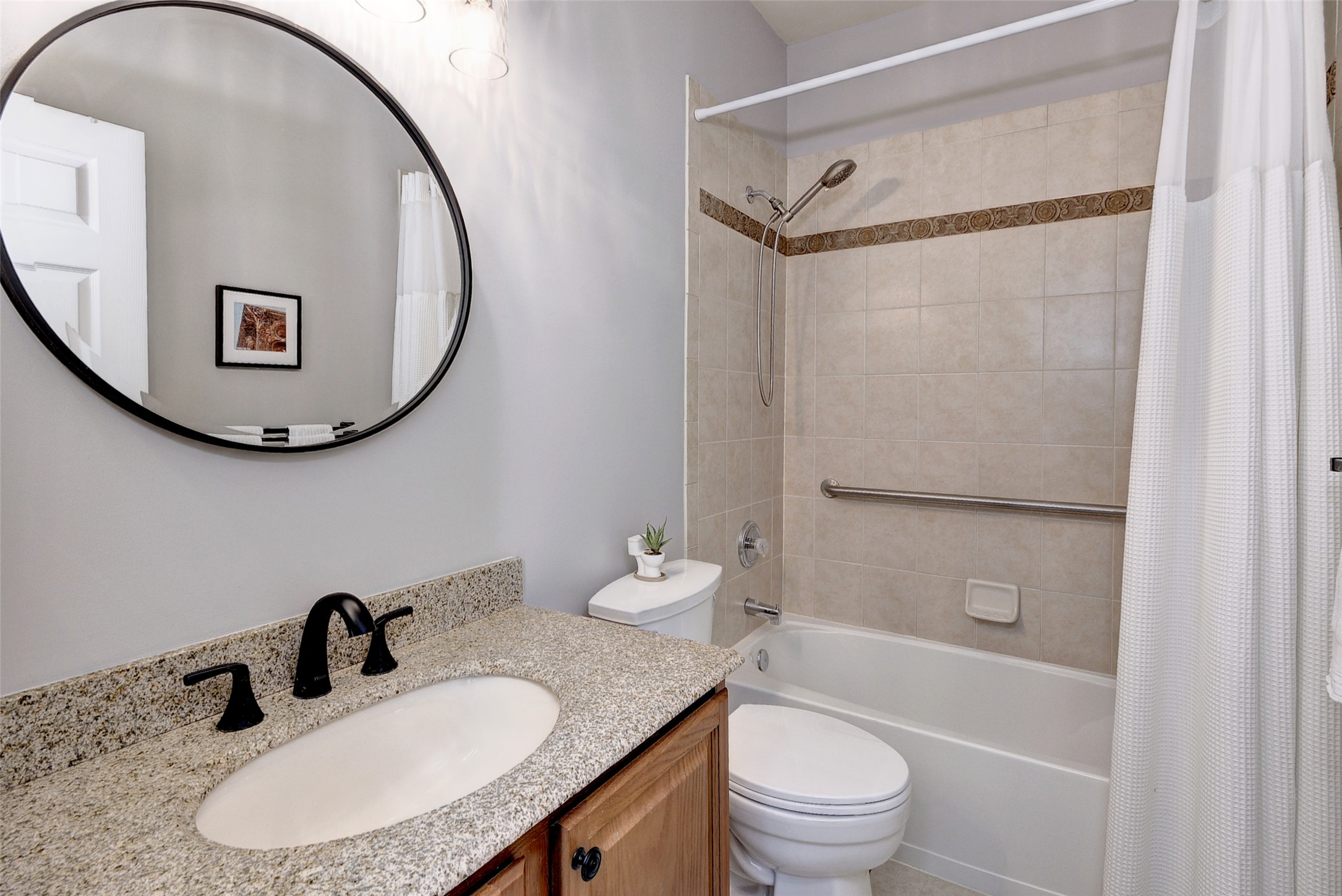 4301 Sprucemont
