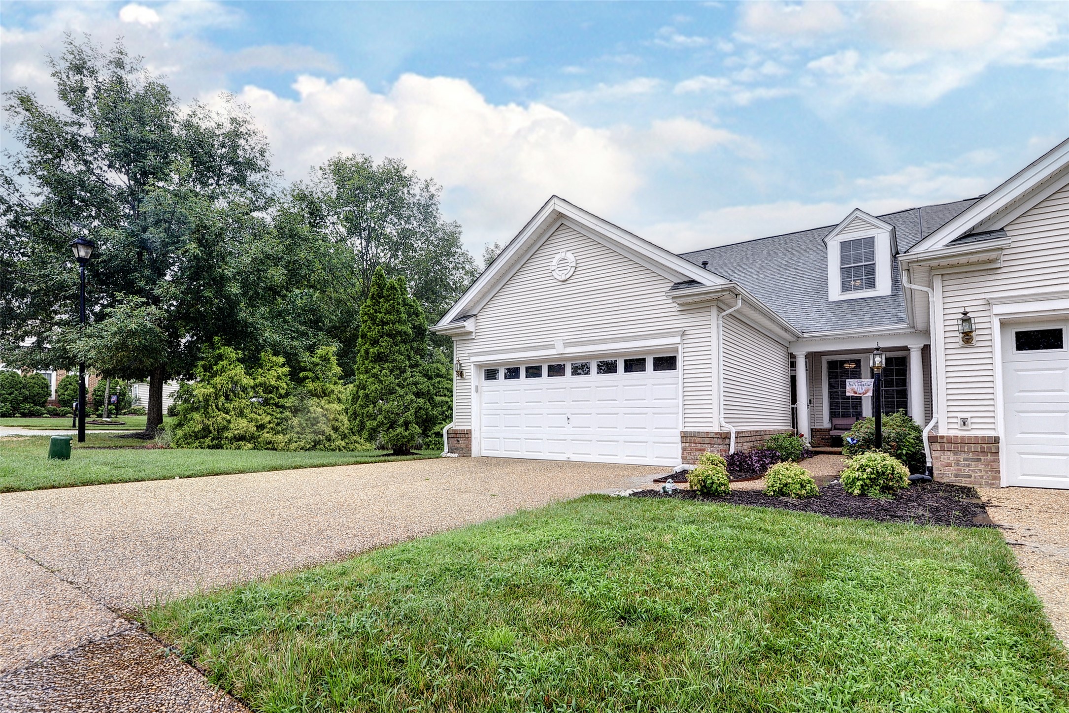4301 Sprucemont