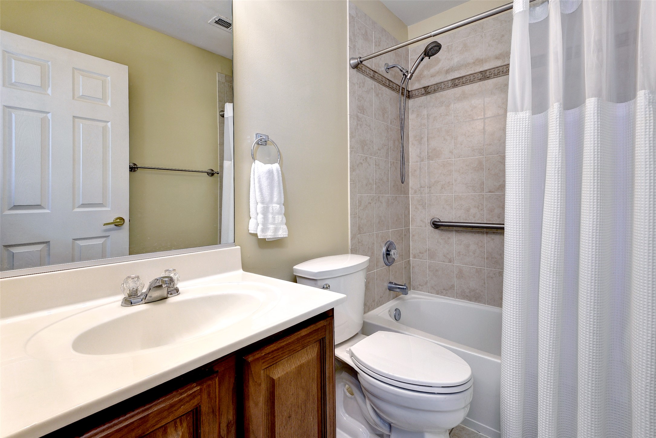 4301 Sprucemont