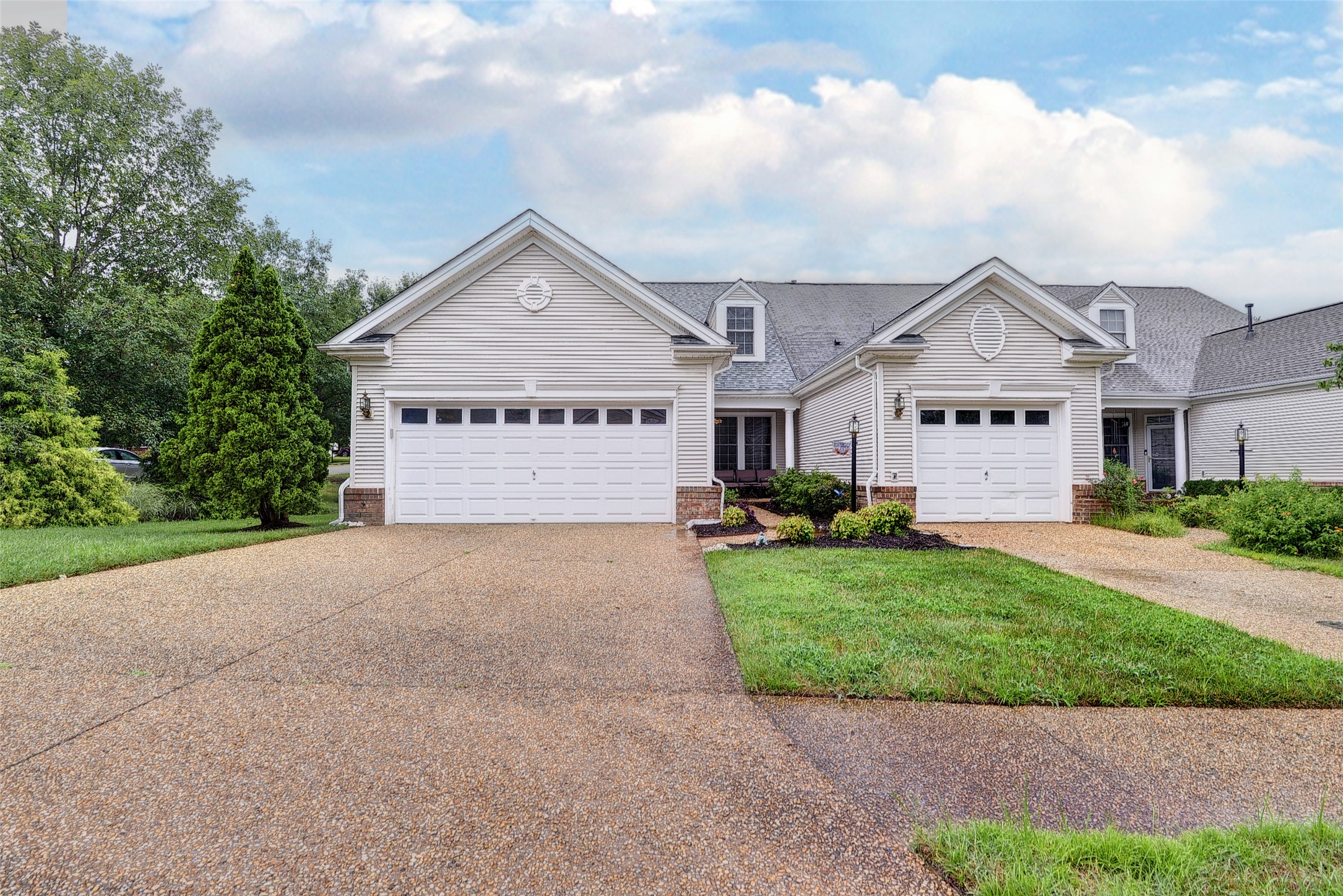 4301 Sprucemont