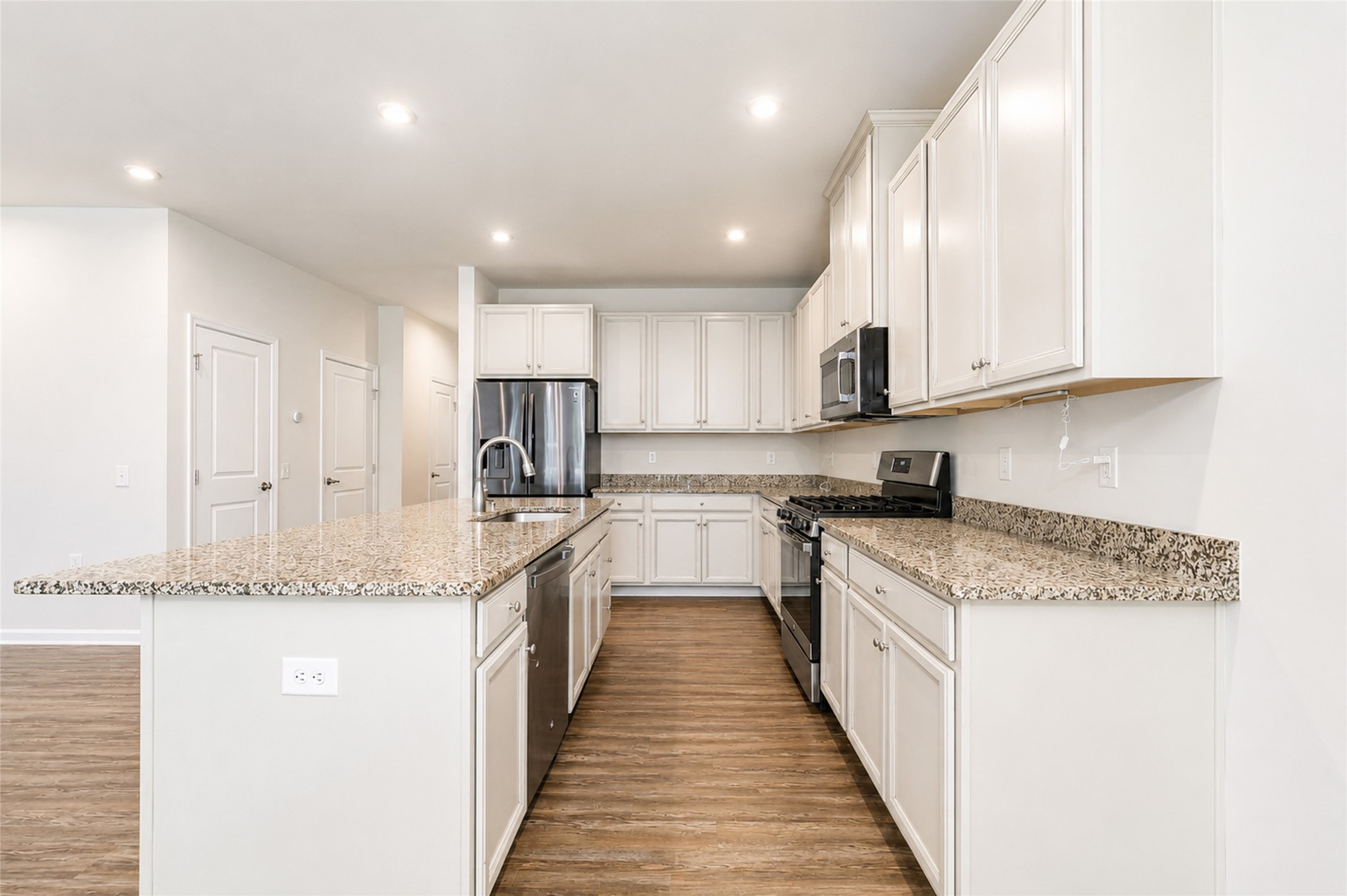 121 Capeside Ct