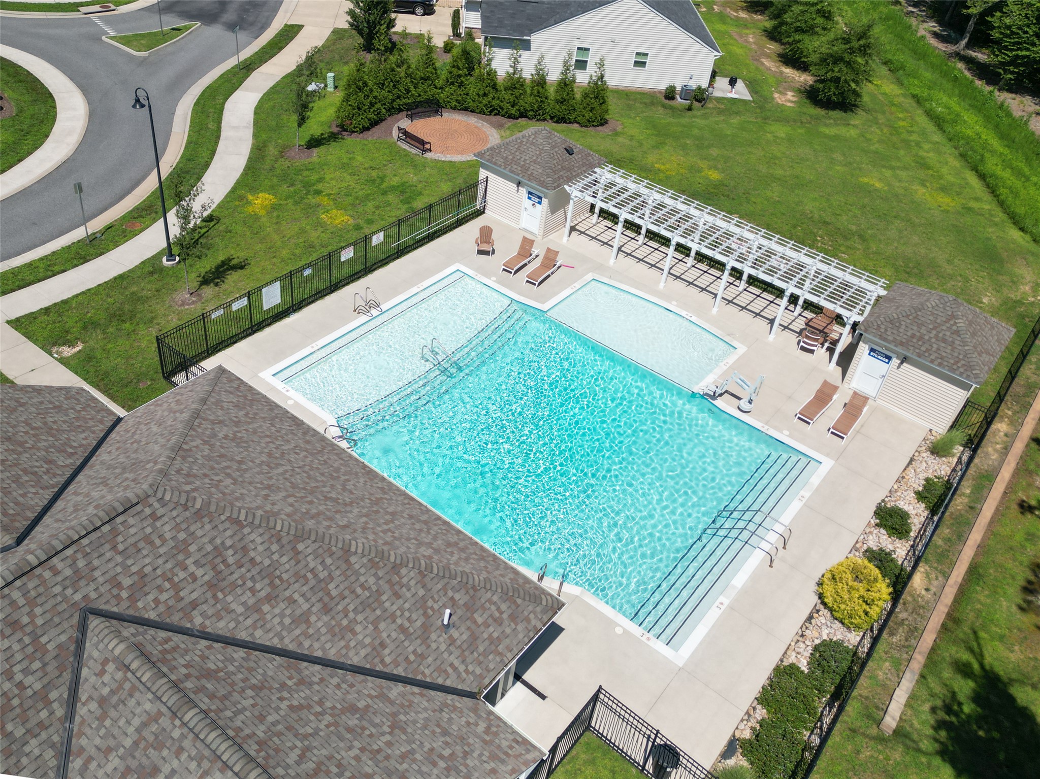 121 Capeside Ct