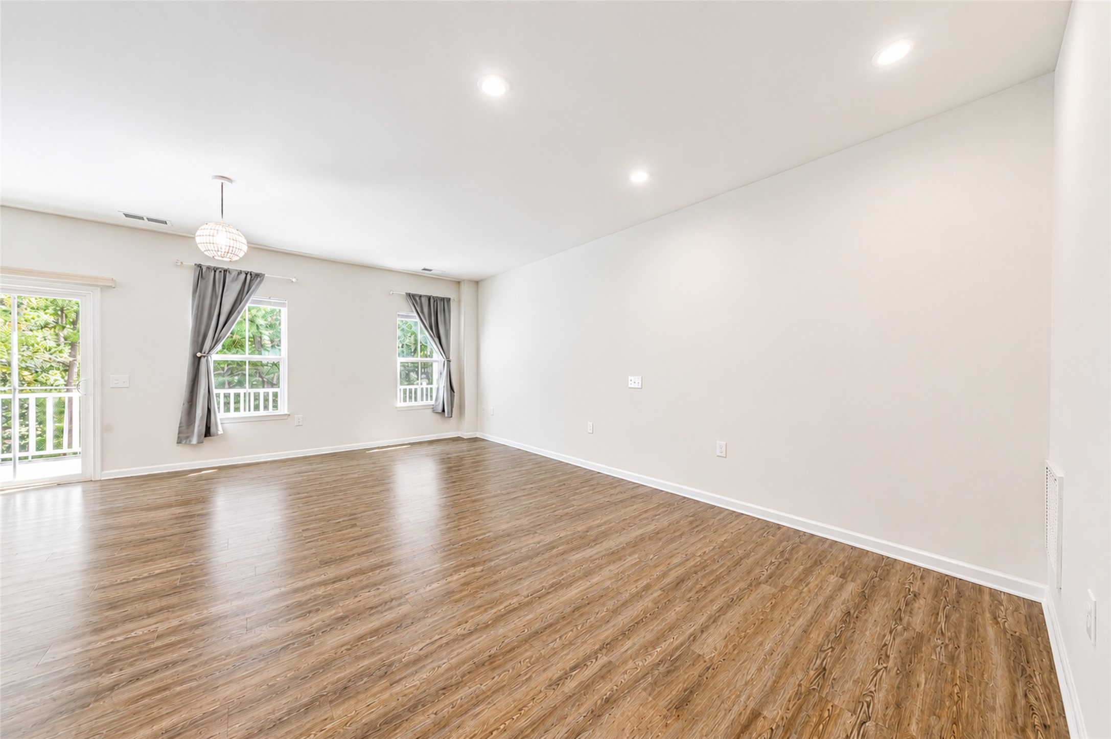 121 Capeside Ct