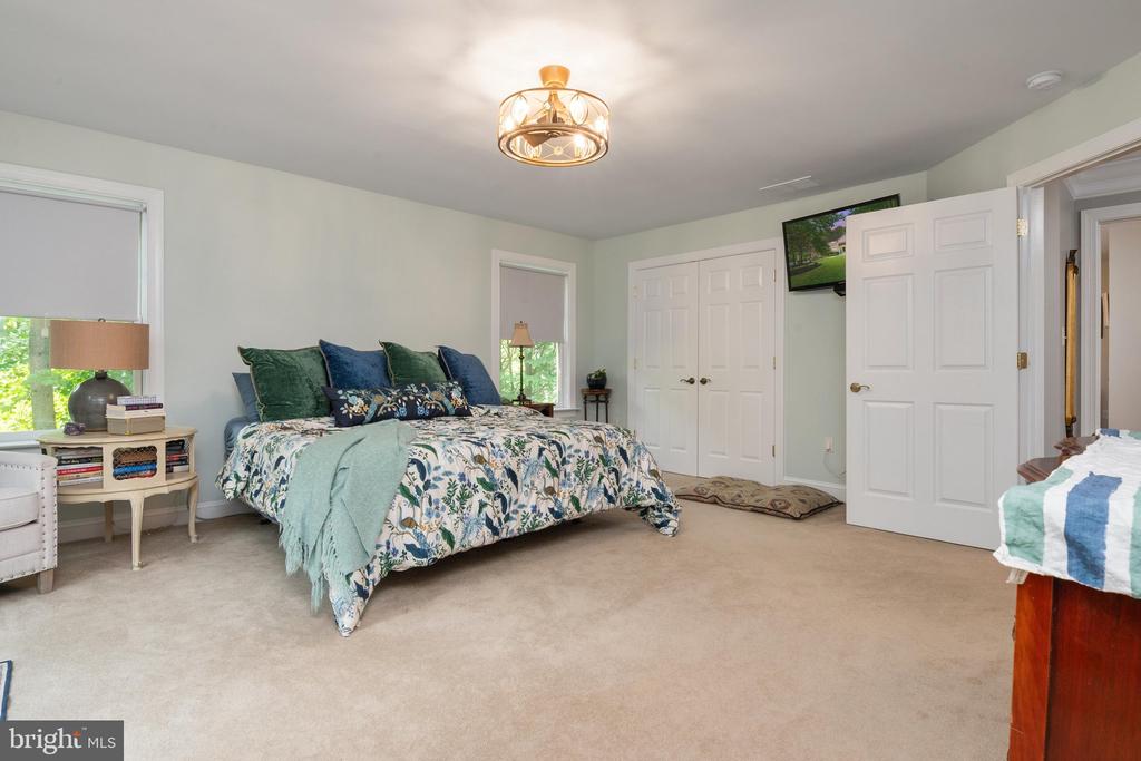 5223 GRENOCK DRIVE