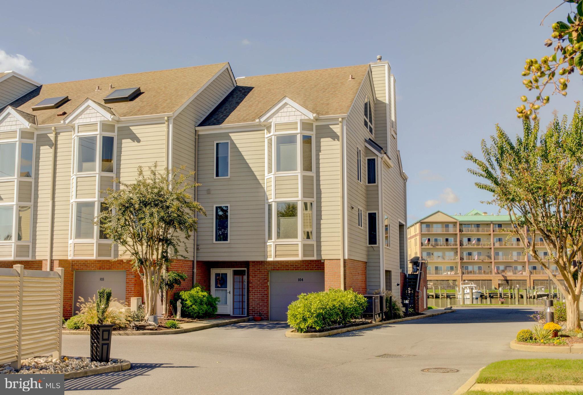 104 CAMBRIDGE LANDING 104A