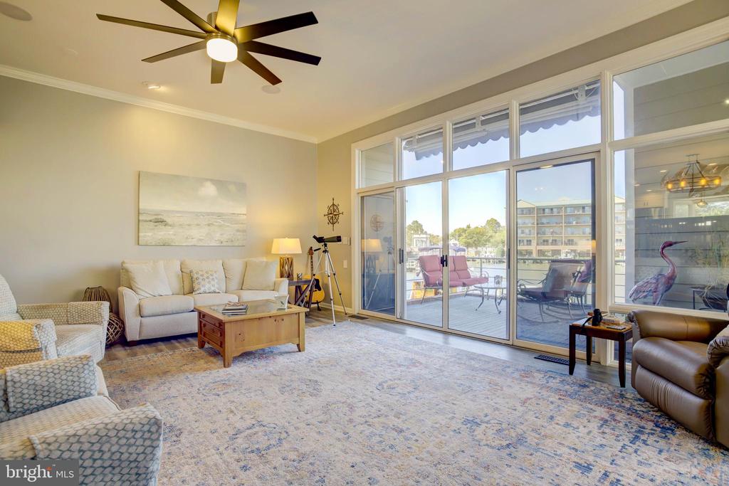 104 CAMBRIDGE LANDING 104A