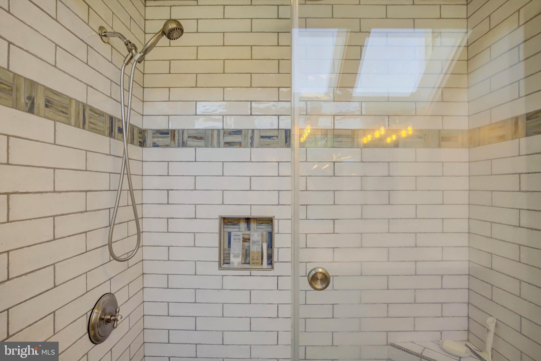 104 CAMBRIDGE LANDING 104A