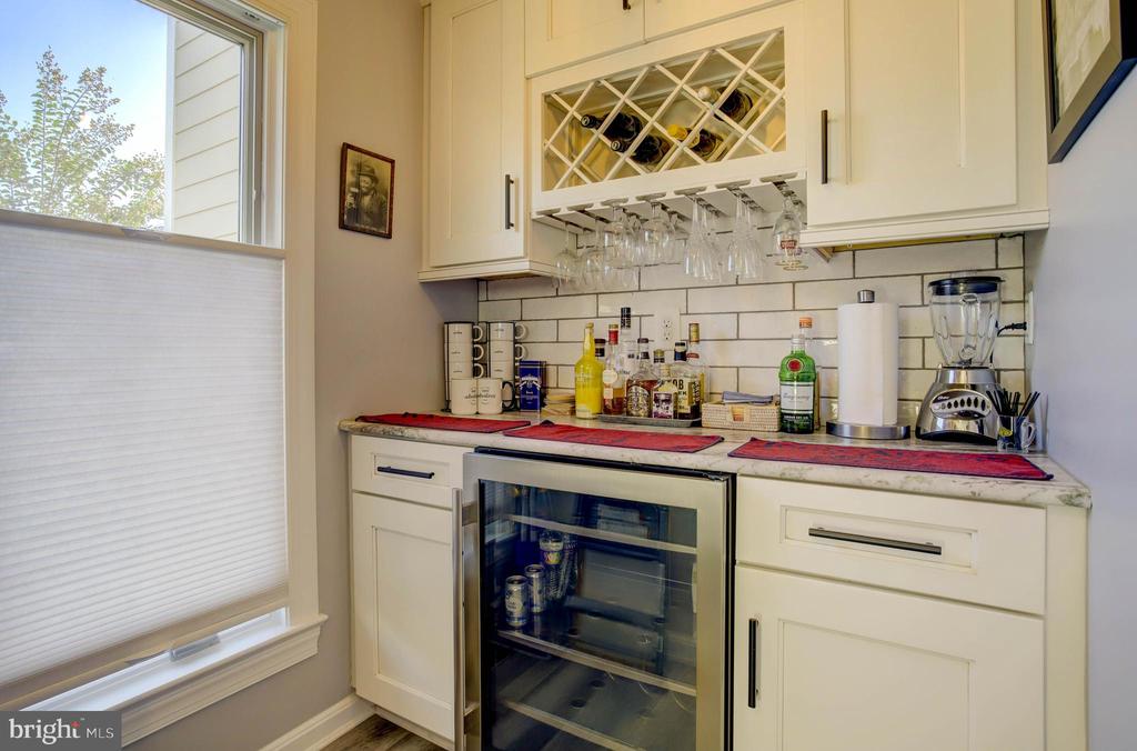 104 CAMBRIDGE LANDING 104A