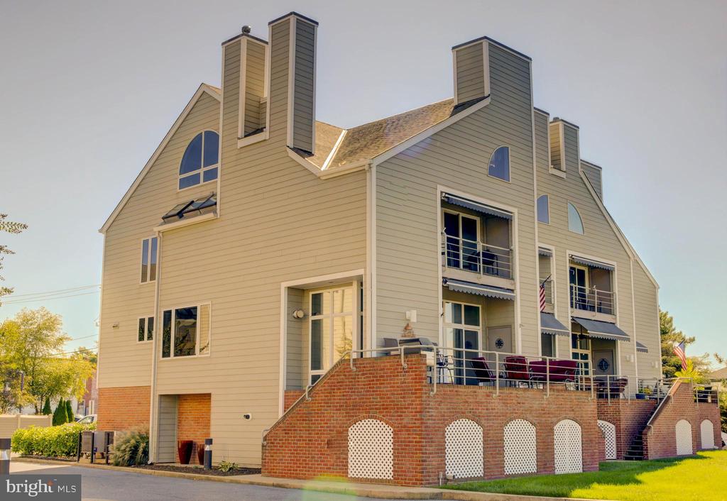 104 CAMBRIDGE LANDING 104A
