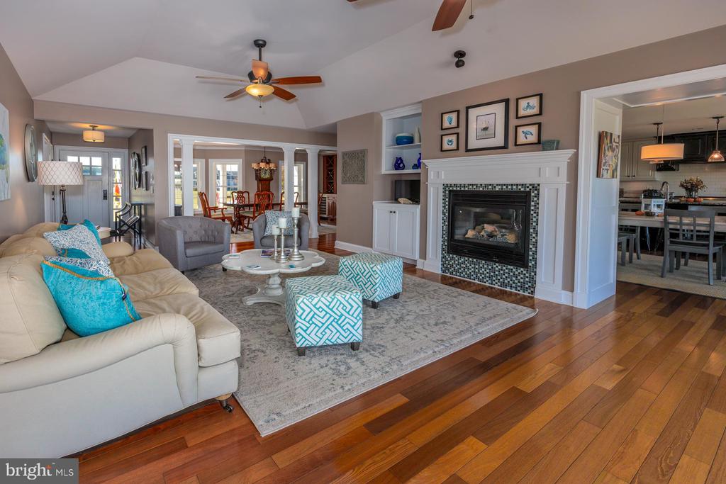 4903 MALLARD COVE