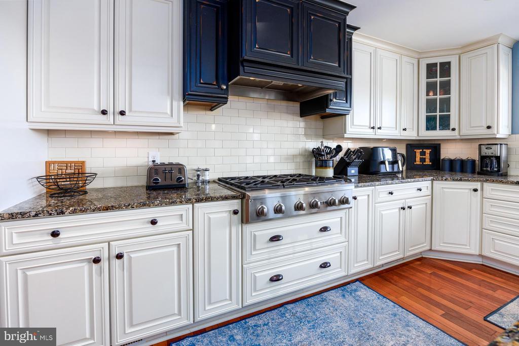 4903 MALLARD COVE